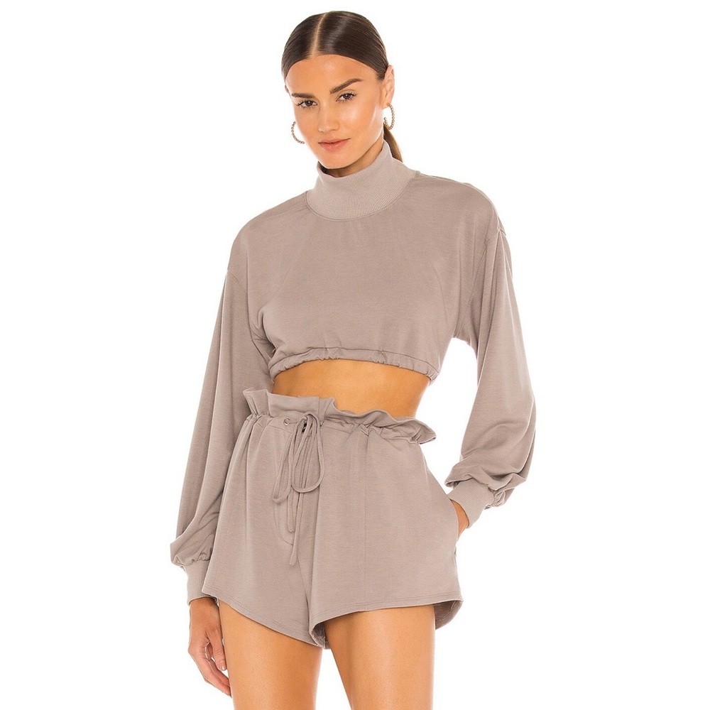 H:ours Georgi Cropped Sweatshirt in Taupe